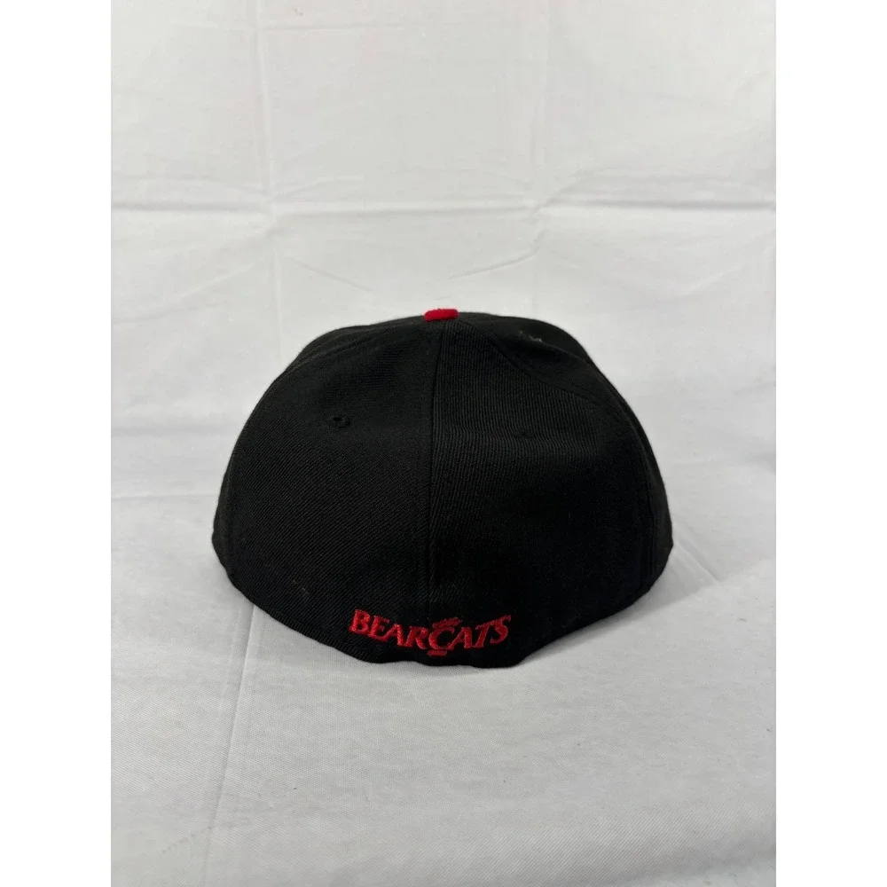 New Era 59Fifty Cincinnati Bearcats NCAA 2-Tone Hat Cap Mens Red Black 7 1/4 NWT